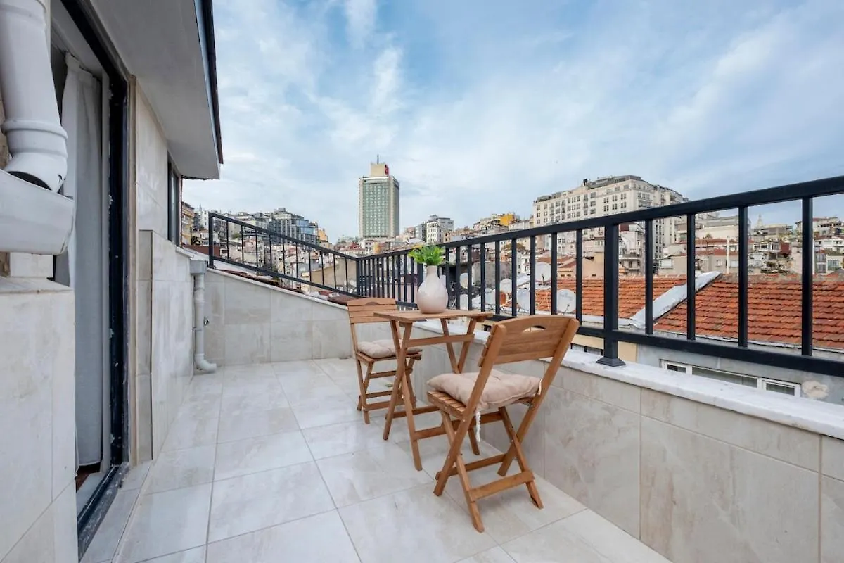 Apartamento Family 3-Bedroom Duplex With Terrace And Elevator Istambul