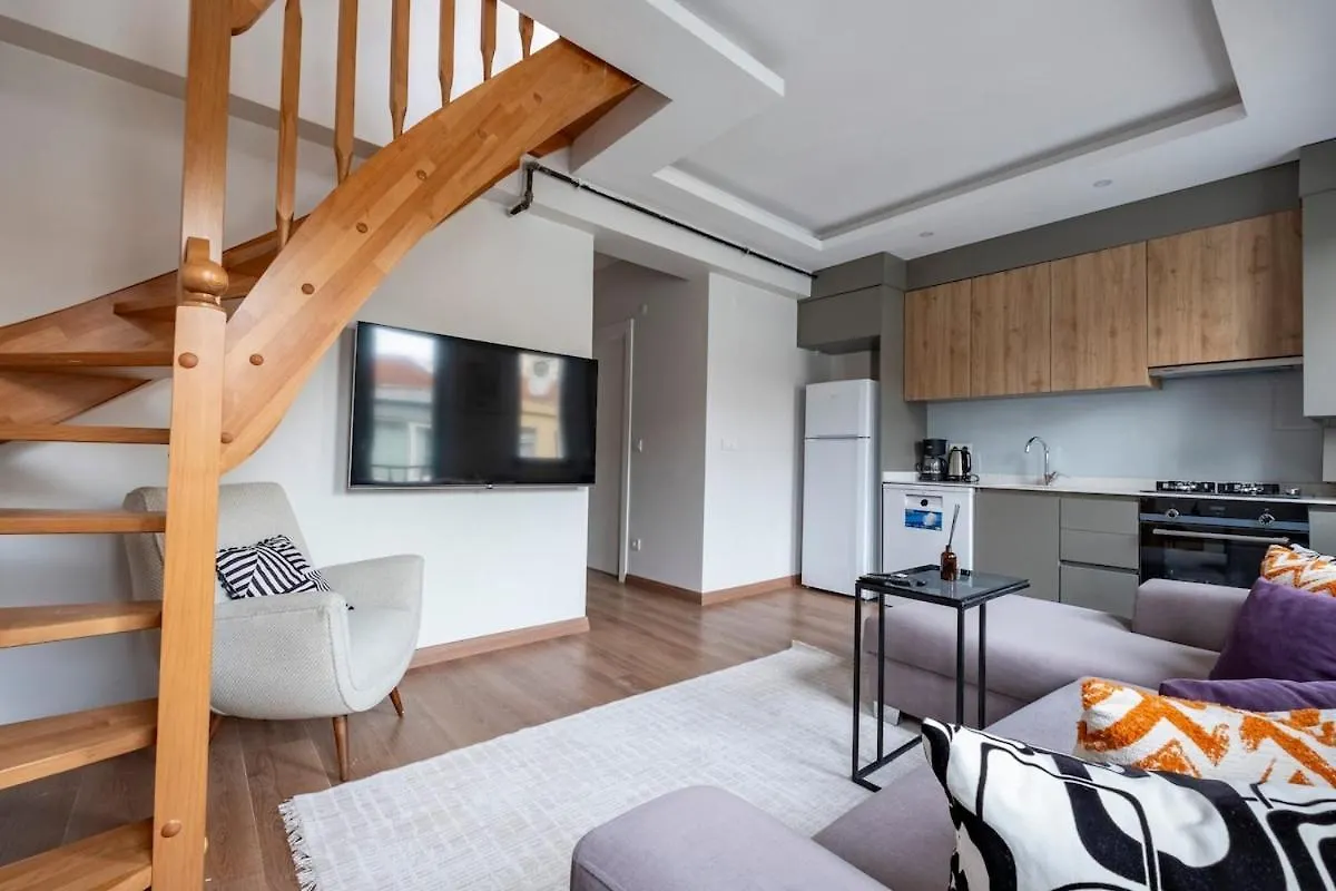 Family 3-Bedroom Duplex With Terrace And Elevator Istambul 0*,