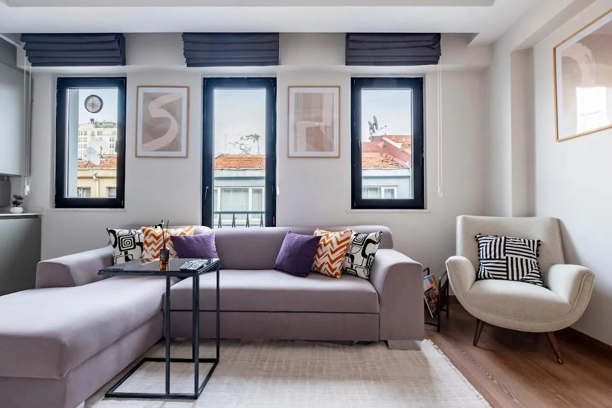 Family 3-Bedroom Duplex With Terrace And Elevator اسطنبول شقة